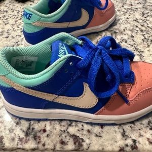 Girls Nike low dunks